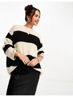 oversized sweater with crew neck in stripe