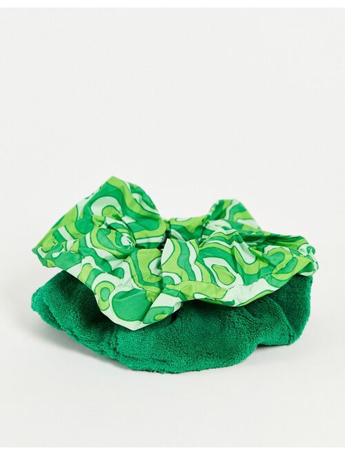 Flat Lay Company The Flat Lay Co. X ASOS Exclusive Scrunchie Set - Green Lava Lamp Print and Green Towel