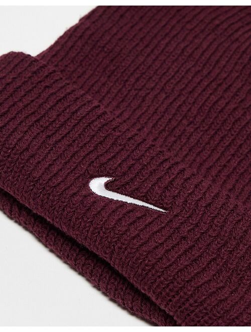 Nike Swoosh beanie in burgundy
