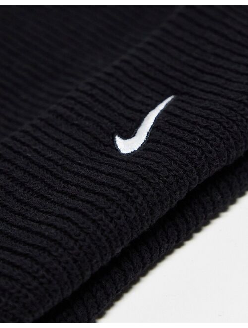 Nike swoosh beanie in black