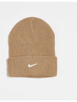 cuffed beanie with metal swoosh in brown