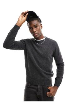 knit lambswool crew neck sweater in charcoal