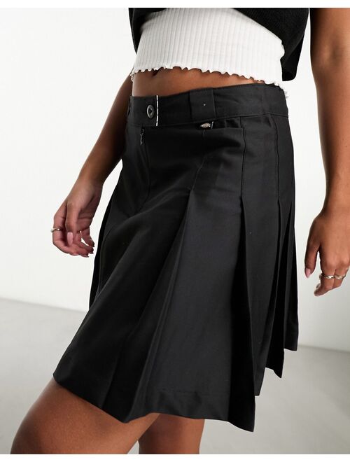 Dickies Elizaville pleated skirt in black