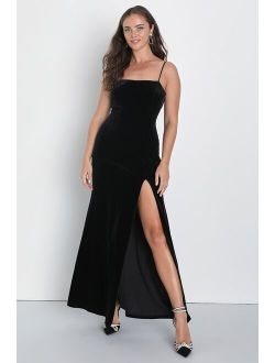 Marvelous Elegance Black Velvet Sleeveless Backless Maxi Dress