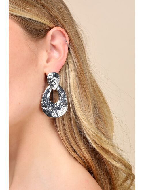 Lulus Artistic Vision Silver Textured Teardrop Earrings