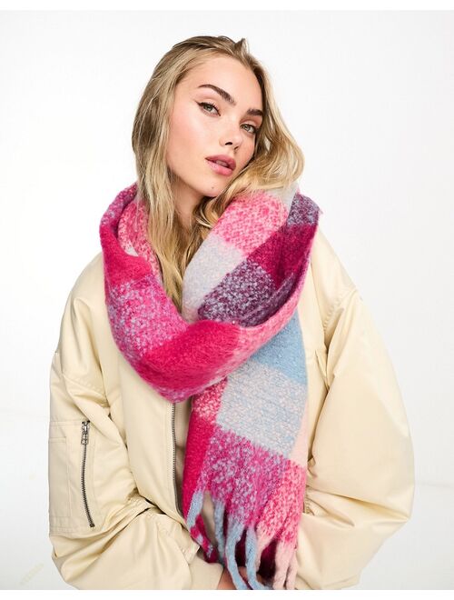 check blanket scarf in pink and blue check