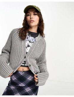 cable knit chunky cropped cardigan in gray