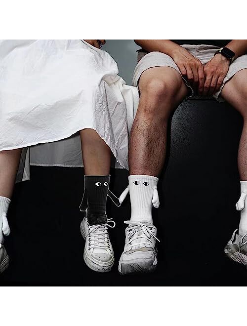 Thaisu 2Pairs Holding Hands Socks,3D Mid-tube Cute Socks,Couple Magnetic Hand Socks,Big Eye Socks for Couples Friends Sisters