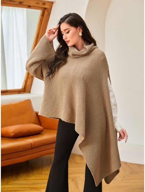 SHEIN Modely High Neck Asymmetrical Hem Poncho Sweater