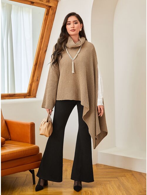 SHEIN Modely High Neck Asymmetrical Hem Poncho Sweater