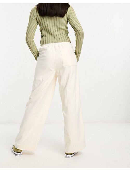 ASOS DESIGN structured barrel leg pants in white