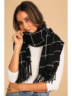 Cozy Afternoon Black and Ivory Plaid Knit Scarf