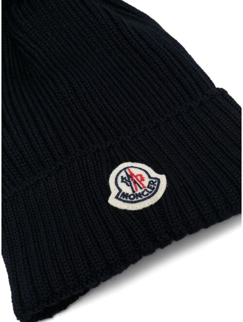 Moncler Enfant ribbed logo-patch wool beanie