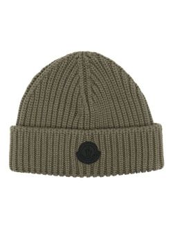 logo-patch knit wool beanie