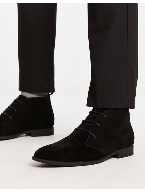 ASOS DESIGN chukka boots in black faux suede