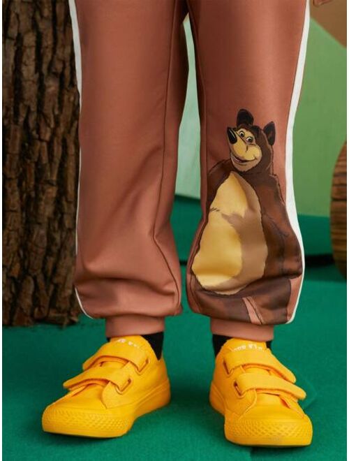 SHEIN X Masha and The Bear Young Boy Bear Print Pullover & Contrast Sideseam Sweatpants