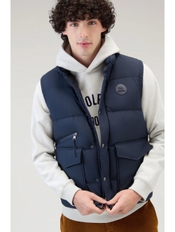 two-pocket quilted gilet