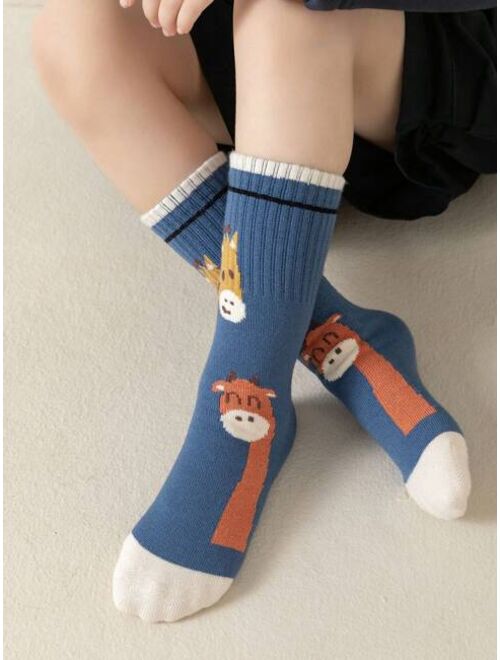 Shein 3 Pairs Of Cute Giraffe Polka Dot Letter Fashion Mid-Calf Socks For Boys And Girls In Autumn And Winter