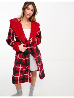 Chelsea Peers cozy hooded robe in red check