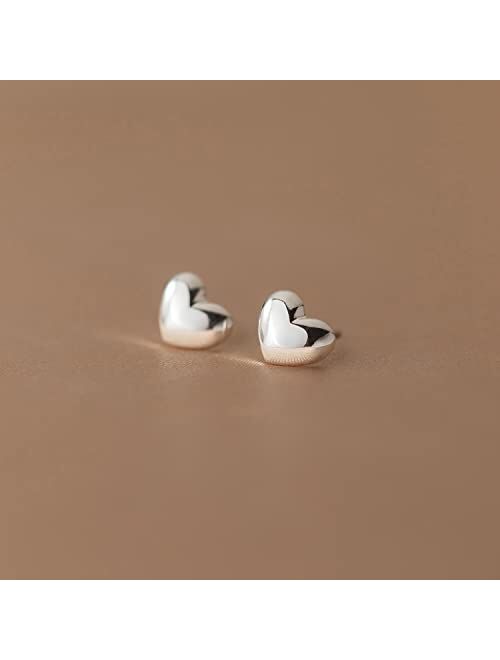 Reffeer Solid 925 Sterling Silver Cute Love Heart Stud Earrings for Women Teen Girls Minimalist Heart Stud Earrings Hypoallergenic