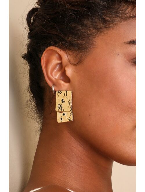Lulus Signature Glow Gold Hammered Rectangular Earrings