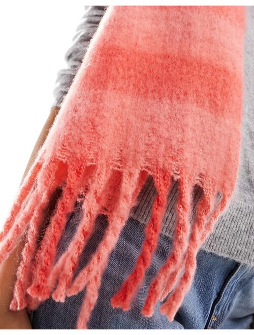 Pieces super soft tassel scarf in hot pink