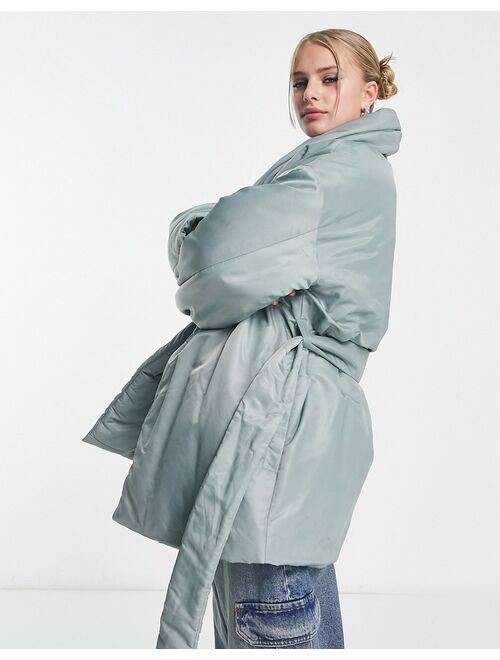 COLLUSION padded belted puffer coat with collar in blue