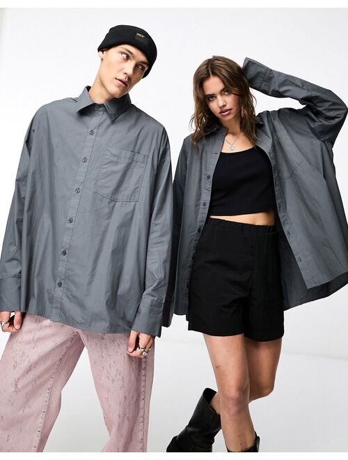 COLLUSION Unisex super oversized box pleat shirt in charcoal