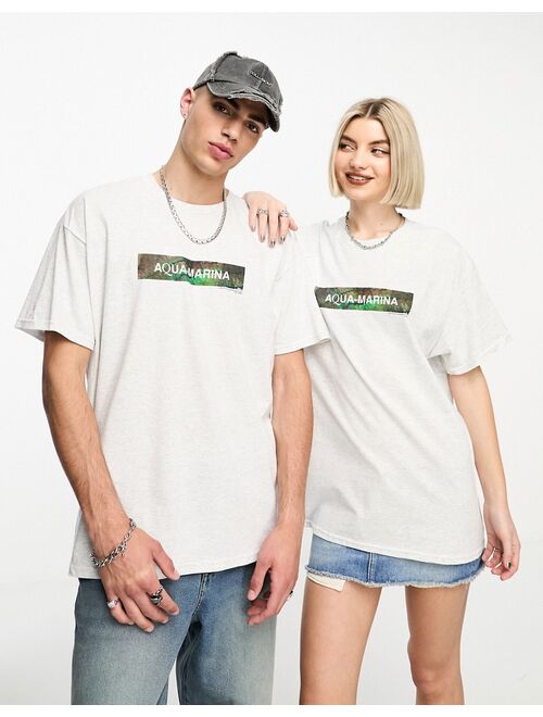 COLLUSION Unisex iridescent photographic printed t-shirt in gray