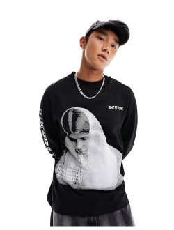 Printed sweat with face graphic in black