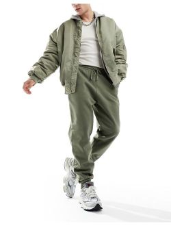 tapered heavyweight sweatpants in washed khaki