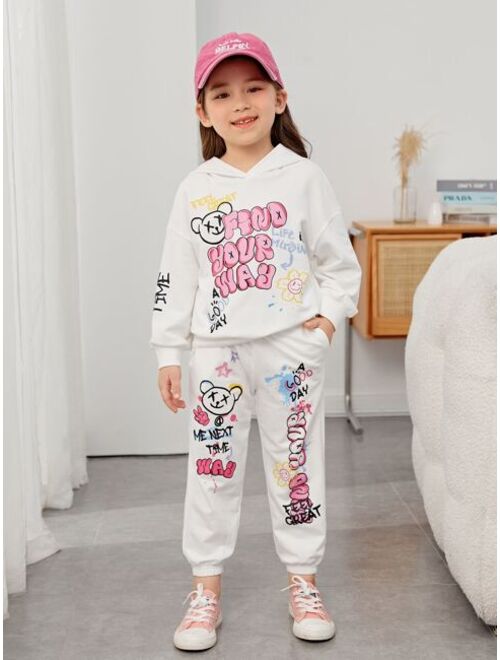 SHEIN Kids EVRYDAY Young Girl Cartoon & Slogan Graphic Drop Shoulder Hoodie
