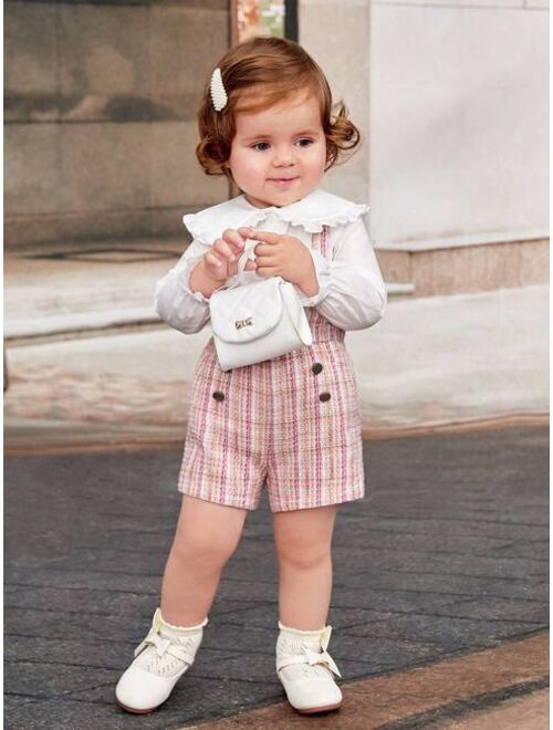 SHEIN Baby Girls' Elegant Doll Collar Checked Straps Shorts Set With Ruffle Trimmed Long Sleeve Blouse