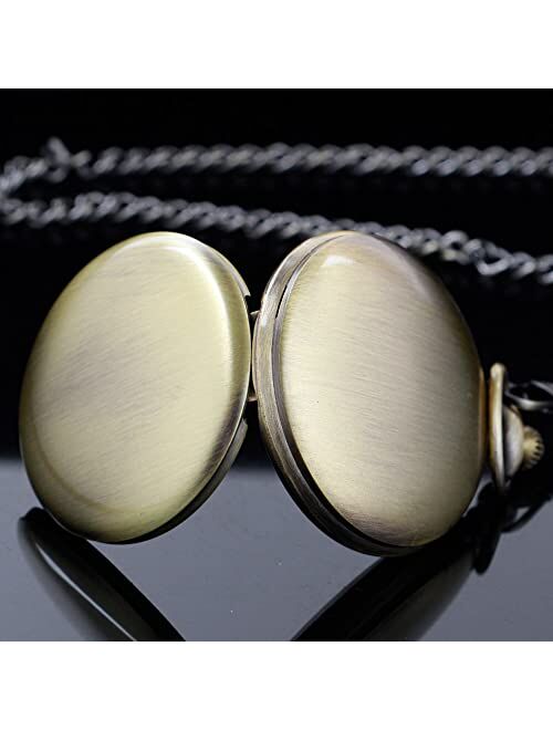 Tiong Smooth Vintage Alloy Pocket Watch with Chain Roman Numerals Scale