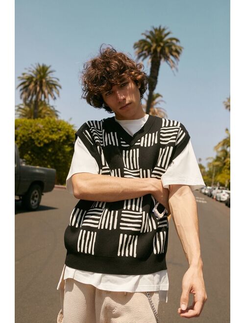 Forever 21 Checkered Sweater Vest Black/Cream